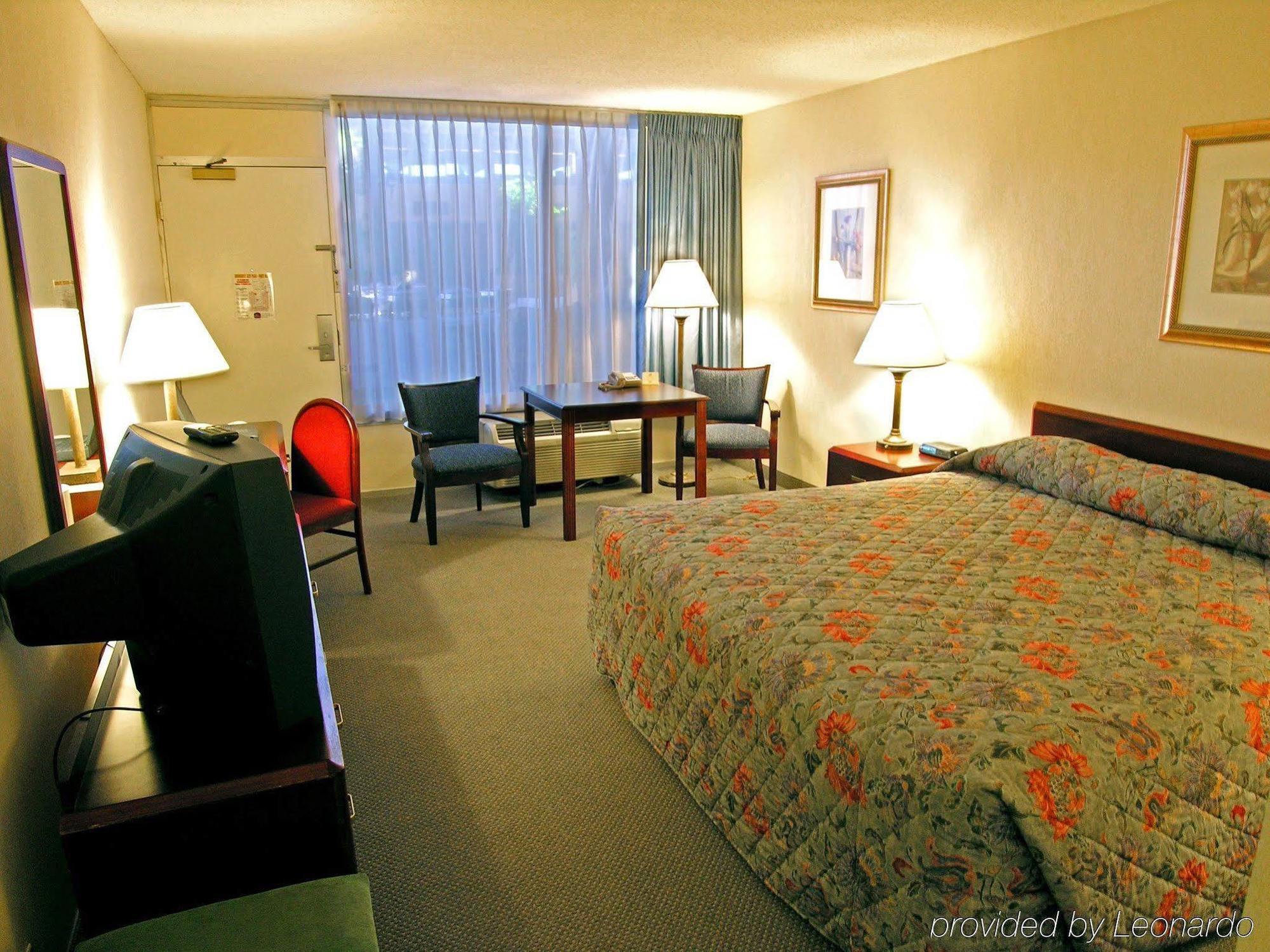 Travelodge By Wyndham Gaylord Eksteriør billede