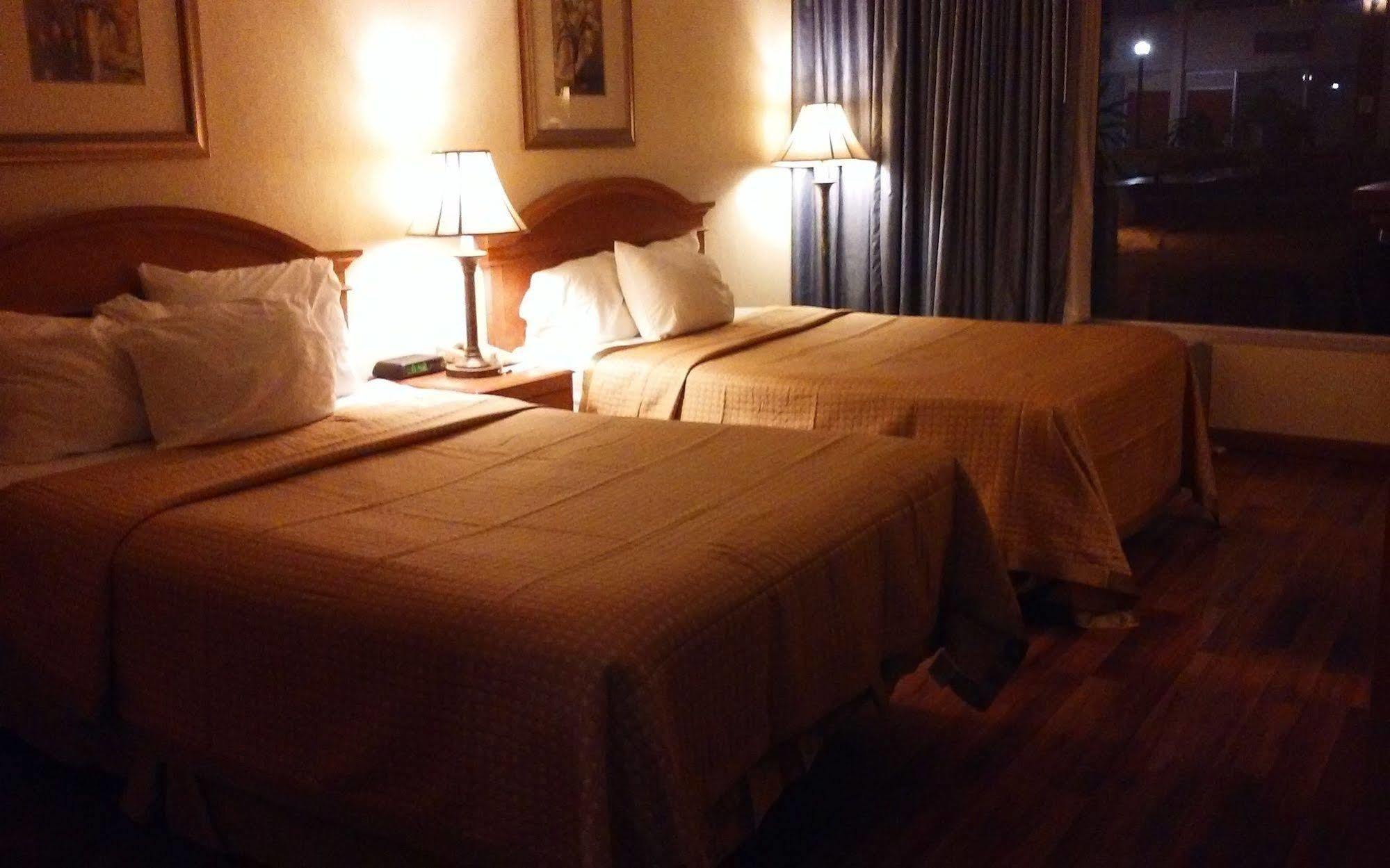 Travelodge By Wyndham Gaylord Eksteriør billede